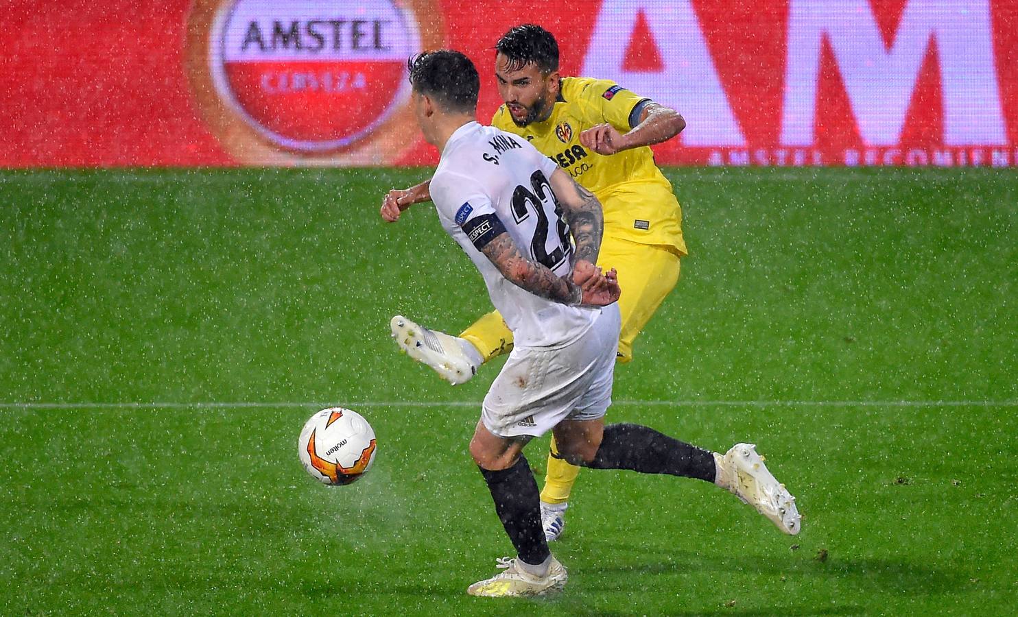 El Valencia CF jugará las semifinales de la Europa League 2018-2019 ante el Arsen de Unai Emery. El equipo de Marcelino superó en la vuelta en Mestalla por 2-0 al Villarreal, en unos cuartos de final encarrilados con el 1-3 de la ida.