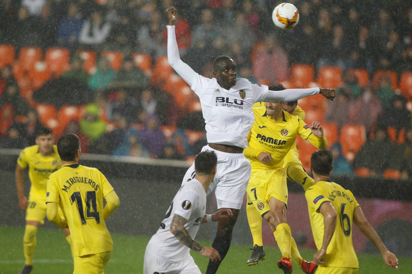 El Valencia CF jugará las semifinales de la Europa League 2018-2019 ante el Arsen de Unai Emery. El equipo de Marcelino superó en la vuelta en Mestalla por 2-0 al Villarreal, en unos cuartos de final encarrilados con el 1-3 de la ida.