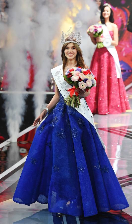 Alina Sanko ha sido elegida Miss Rusia 2019 en la final del concurso en Moscú, celebrado el día 13 de abril. Alina representará a Rusia en las competiciones de Miss Mundo 2019 y Miss Universo 2019. Alina tiene 20 años, estudia arquitectura y es originaria de la ciudad de Azov. La joven ha sido galardonada con una corona de oro blanco adornada con piedras preciosas y un premio de tres millones de rublos (más de 46.000 dólares). 