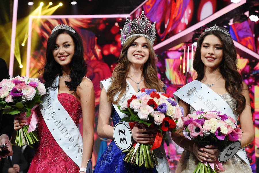 Alina Sanko ha sido elegida Miss Rusia 2019 en la final del concurso en Moscú, celebrado el día 13 de abril. Alina representará a Rusia en las competiciones de Miss Mundo 2019 y Miss Universo 2019. Alina tiene 20 años, estudia arquitectura y es originaria de la ciudad de Azov. La joven ha sido galardonada con una corona de oro blanco adornada con piedras preciosas y un premio de tres millones de rublos (más de 46.000 dólares). 