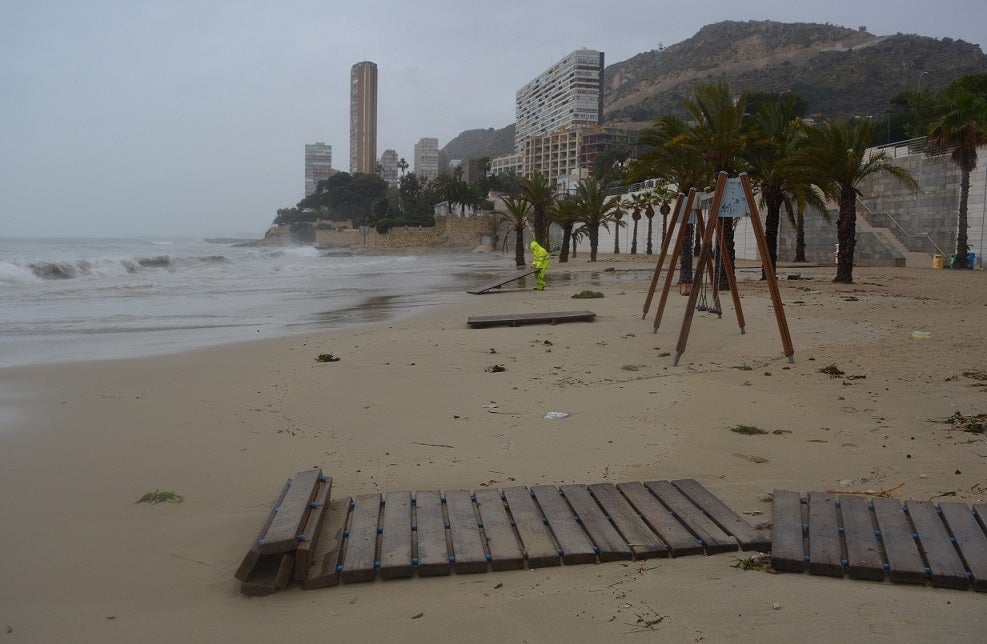 Playa de la Albufereta de Alicante. 