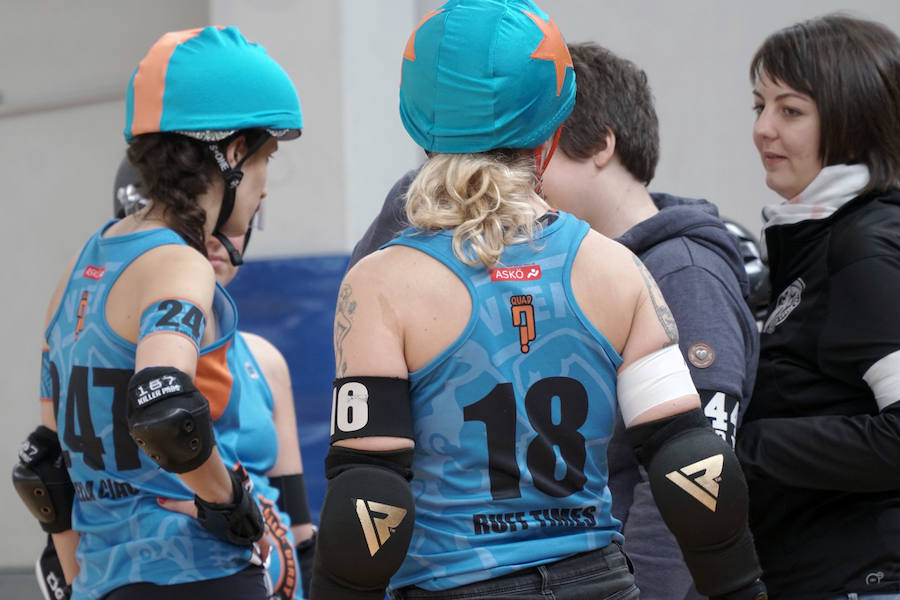 Valencia acoge este fin de semana (sábado y domingo) el mayor torneo de roller derby de España, un deporte femenino de patinaje de contacto. El Polideportivo de la Malvarrosa es el escenario de este espectacular evento. Las Rayo Dockers, el primer equipo de Valencia, se enfrentan a dos rivales internacionales: las Vienna Beasts (Austria) y las Atomium Kittens (Bélgica), para disputarse el ascenso en la clasificación europea. Además, el equipo B de la ciudad, las Rayo B-Lockers, en el que debutarán nuevas jugadoras, competirá contra las Rock 'n' Roller (Murcia) y las asturianas de La Güestia. La asistencia al evento es gratuita.