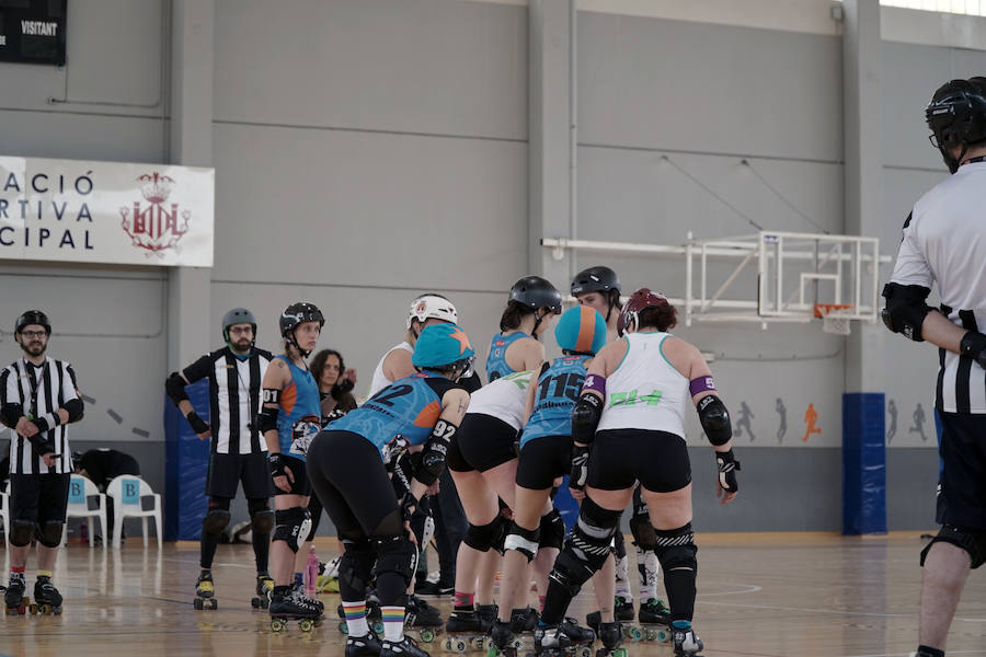 Valencia acoge este fin de semana (sábado y domingo) el mayor torneo de roller derby de España, un deporte femenino de patinaje de contacto. El Polideportivo de la Malvarrosa es el escenario de este espectacular evento. Las Rayo Dockers, el primer equipo de Valencia, se enfrentan a dos rivales internacionales: las Vienna Beasts (Austria) y las Atomium Kittens (Bélgica), para disputarse el ascenso en la clasificación europea. Además, el equipo B de la ciudad, las Rayo B-Lockers, en el que debutarán nuevas jugadoras, competirá contra las Rock 'n' Roller (Murcia) y las asturianas de La Güestia. La asistencia al evento es gratuita.