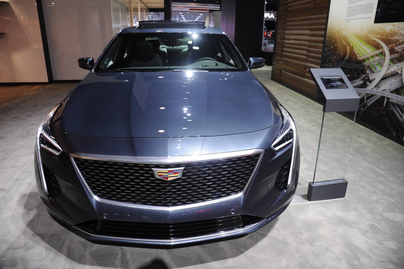 El autonómo de Cadillac CT6, con el sistema Super Cruise (supercrucero), con dos sistemas de conducción autónoma. 