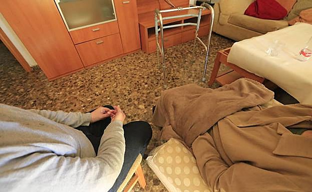 El progresivo aumento de dependientes en la Comunitat hará necesarias nuevas plazas en residencias.