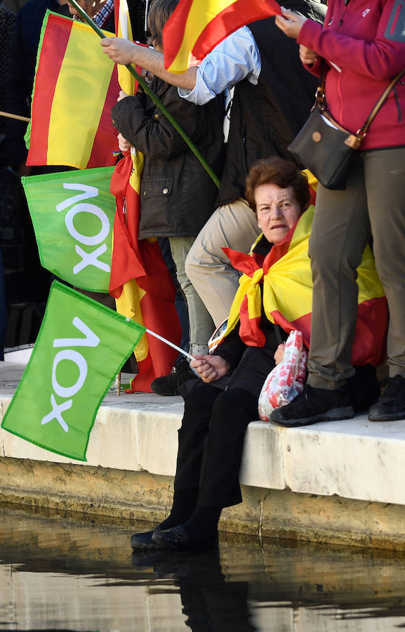 Fotos: Mitin de Vox en la plaza de Colón de Madrid