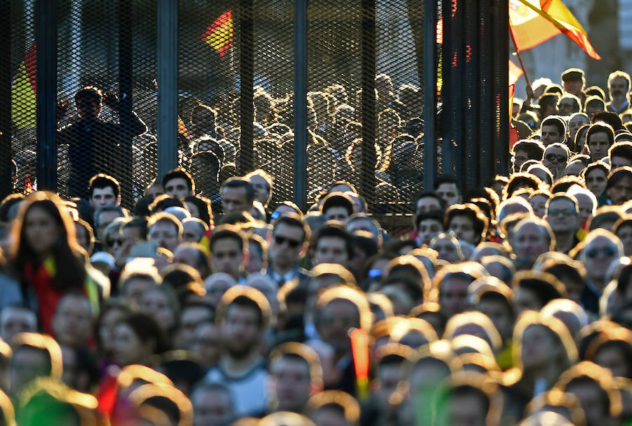 Fotos: Mitin de Vox en la plaza de Colón de Madrid