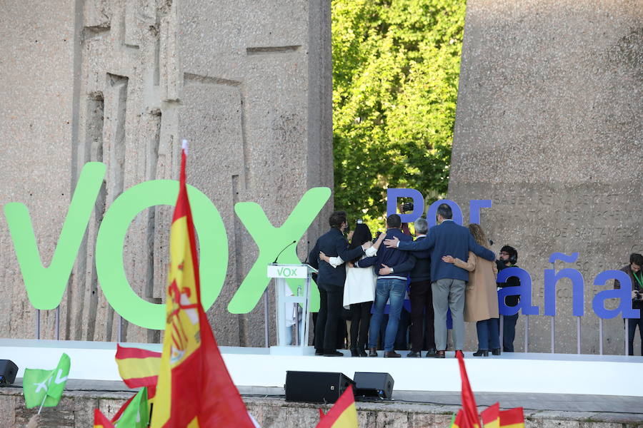 Fotos: Mitin de Vox en la plaza de Colón de Madrid