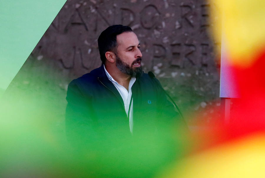 Fotos: Mitin de Vox en la plaza de Colón de Madrid