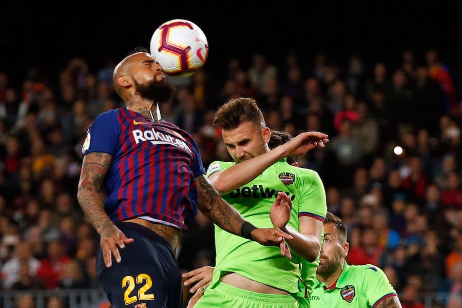 Las mejores fotos del partido de la jornada 35 de LaLiga en el Camp Nou. Un encuentro decisivo para ambos conjuntos