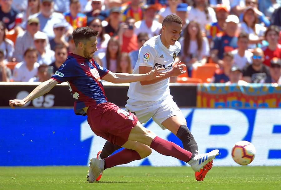 Estas son las fotos que deja el partido de la jornada 35 de LaLiga en Mestalla