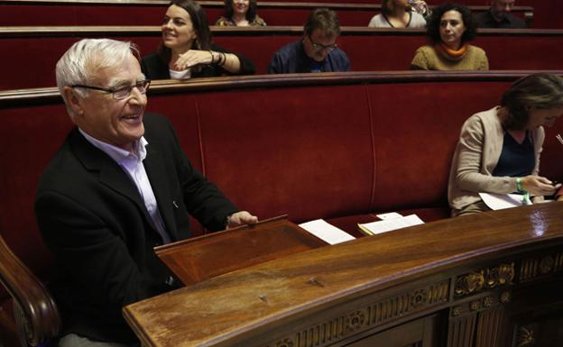 El alcalde de Valencia, Joan Ribó, en un pleno.