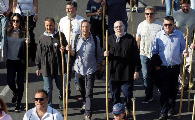 Joan Baldoví con Manuel Alcaraz ,Enric Morera, Natxo Bellido y Aitana Mas. 