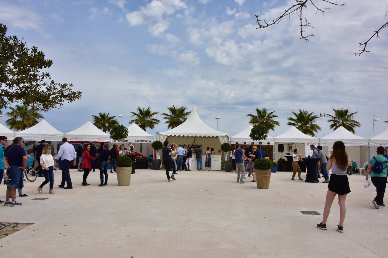 Fotos: La I Feria Inmob Marina Alta abre sus puertas con una buena acogida del público