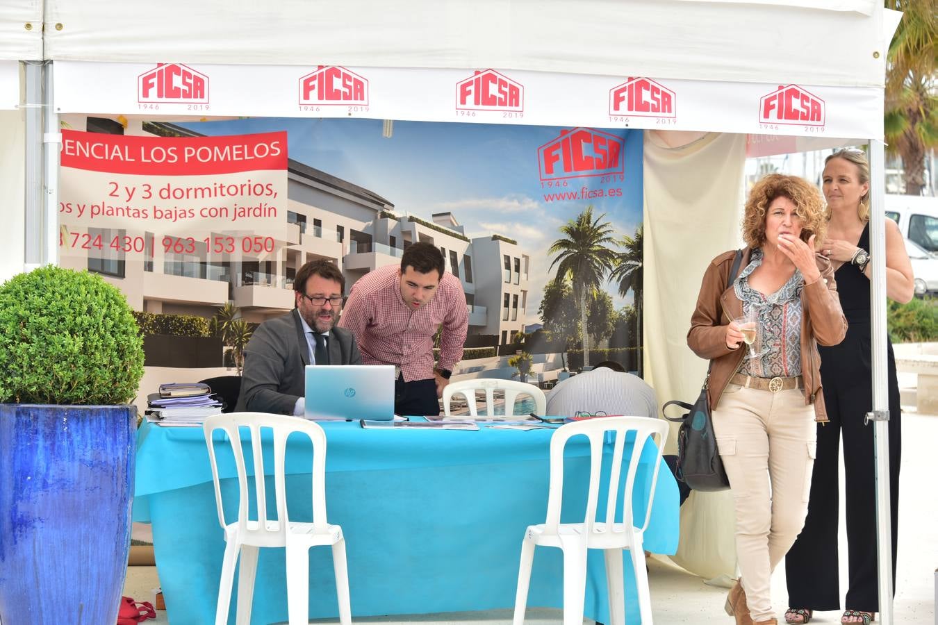 Fotos: La I Feria Inmob Marina Alta abre sus puertas con una buena acogida del público