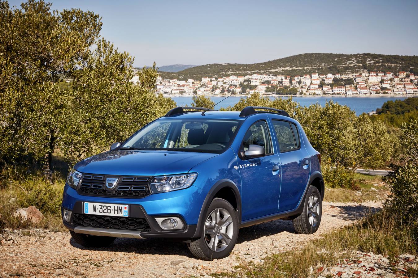 3. Dacia Sandero, es el tercer coche más vendido este año en España, con 10.556 unidades.