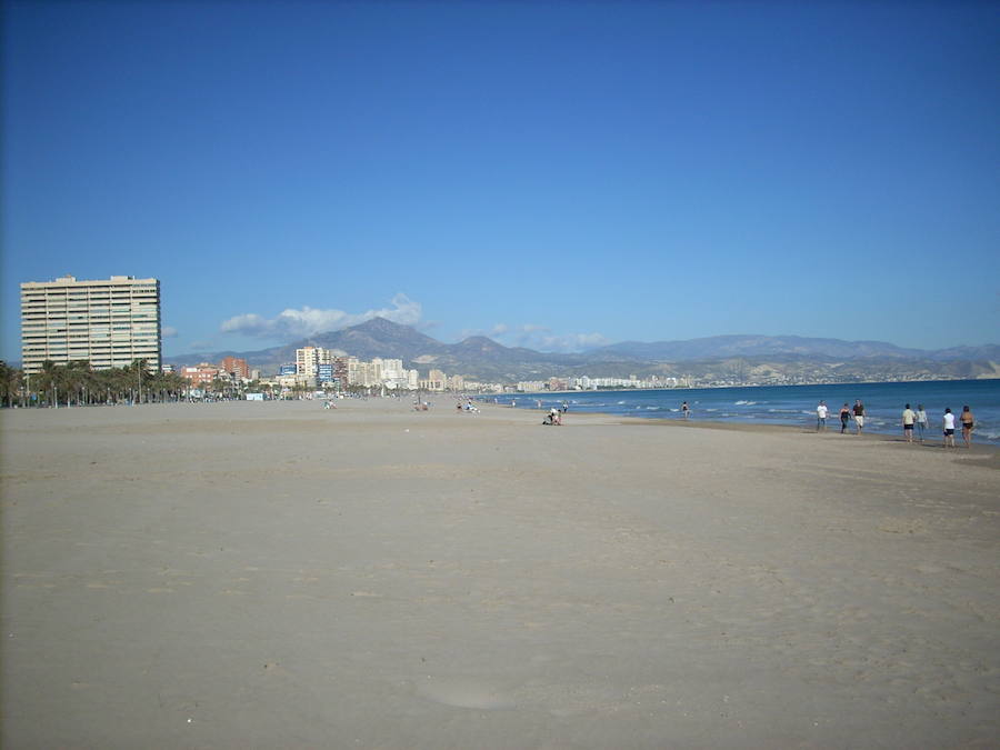 PLaya Mutxavista, en El Campello (Alicante)