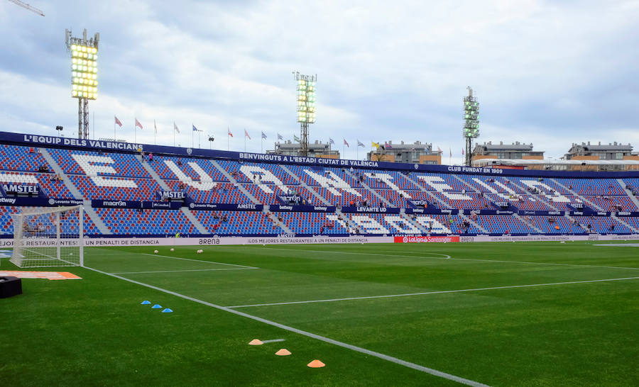 Las mejores fotos del partido de la jornada 38 de LaLiga Santander disputado en el Ciutat de València