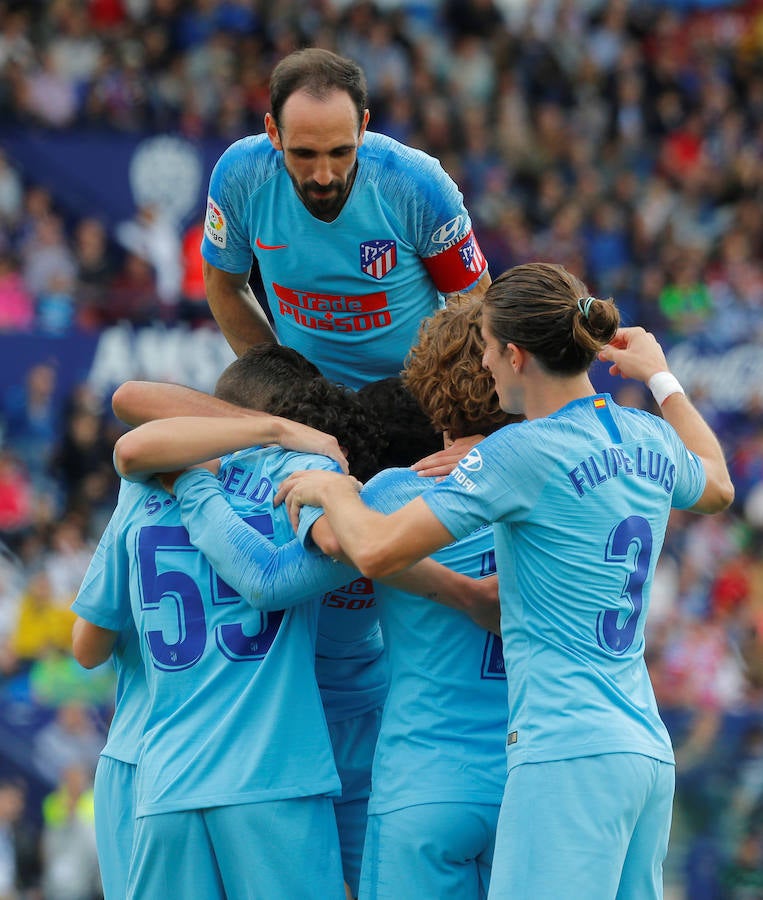 Las mejores fotos del partido de la jornada 38 de LaLiga Santander disputado en el Ciutat de València