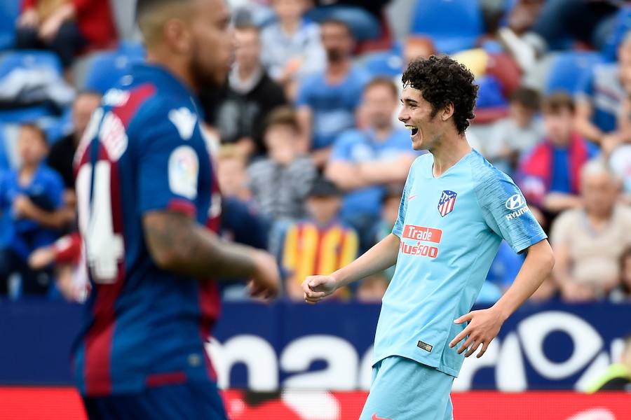 Las mejores fotos del partido de la jornada 38 de LaLiga Santander disputado en el Ciutat de València