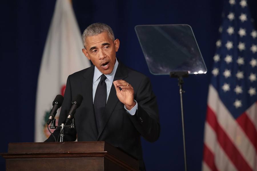 BARACK OBAMA | Obama es otro friki que se aleja del mundo del cine pero que no ha dudado en utilizar su particular sabiduría incluso contra sus adversarios políticos -en especial alusiones a la película Los Juegos del Hambre-. 
