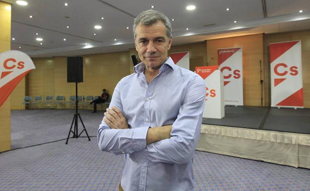 Toni Cantó, hoy en la sede de Ciudadanos.