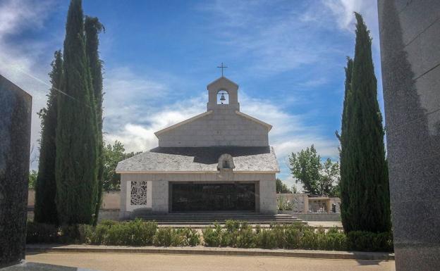 Panteón donde serán trasladados los restos de Francisco Franco, en el cementerio de Mingorrubio, en El Pardo (Madrid)