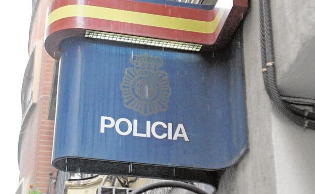 Detenido por encerrar, golpear e intentar asfixiar a su pareja en Valencia