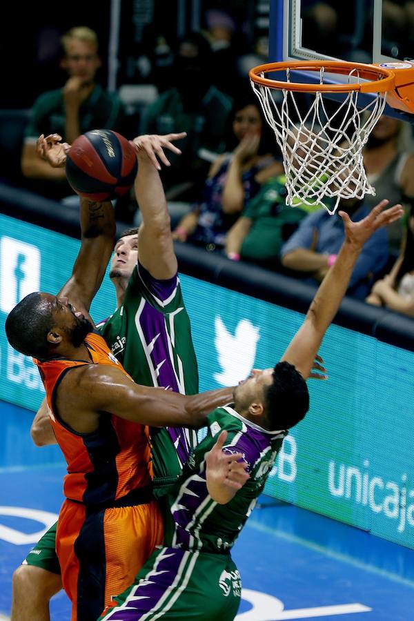 Estas son las fotos que deja el segundo partido de cuartos de final del playoff de Liga ACB en el Martin Carpena