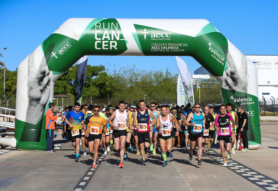 300 personas han participado en esta novedosa prueba dentro del Circuito RunCáncer - AECC Valencia 100% solidario.