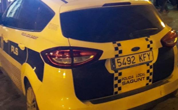 Un policía local reanima a un bebé que estaba inconsciente en Sagunto