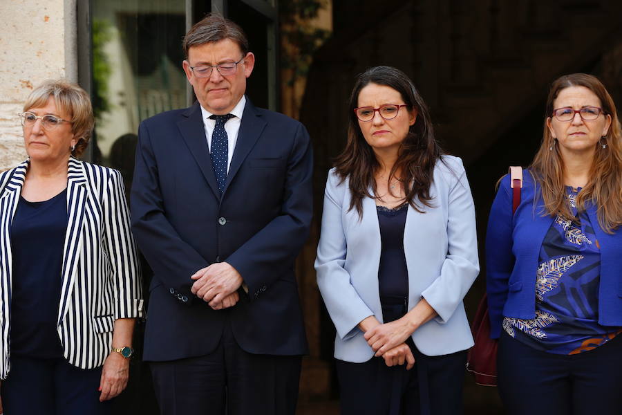 La Generalitat ha convocado hoy tres minutos de silencio por el último crimen de violencia machista ocurrido en la Comunitat, el de una joven de 29 años asesinada en la localidad valenciana de Alboraya, que ha decretado dos días de luto oficial. Ximo Puig y Mónica Oltra han mostrado sus condolencias con este silencioso homenaje a la última mujer muerta a manos de su pareja en España, que asciende la cifra a 1000 víctimas en lo que va de año. 