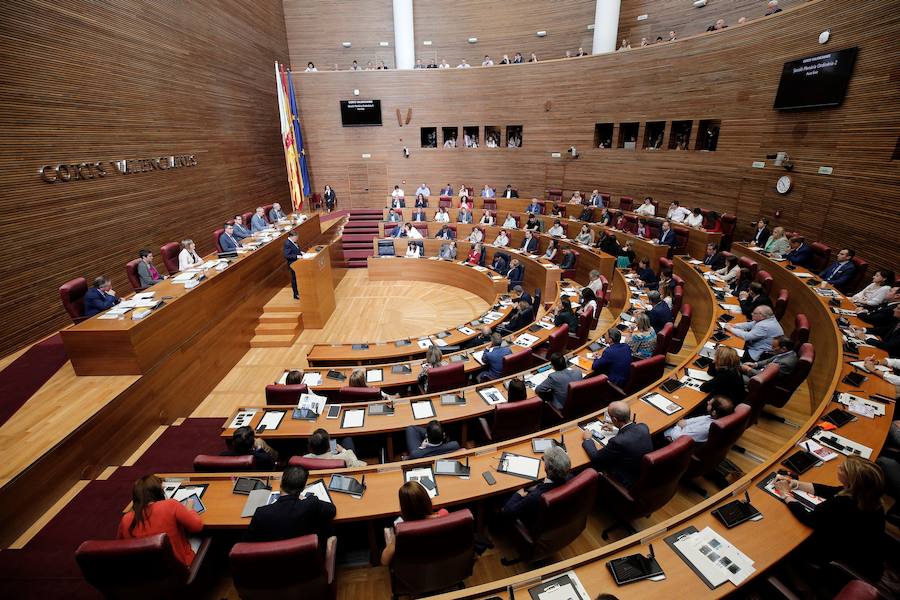 Fotos: Primera sesión de investidura en Les Corts de la X Legislatura