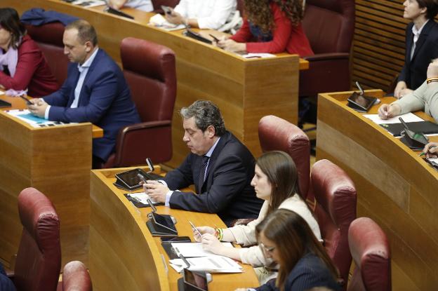 José María Llanos, junto a Ana Vega. 