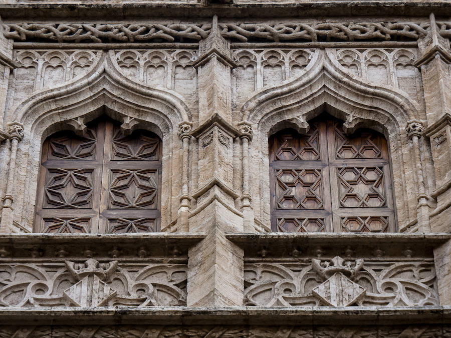 Detalles en la fachada exterior de la histórica y reconocida construcción.