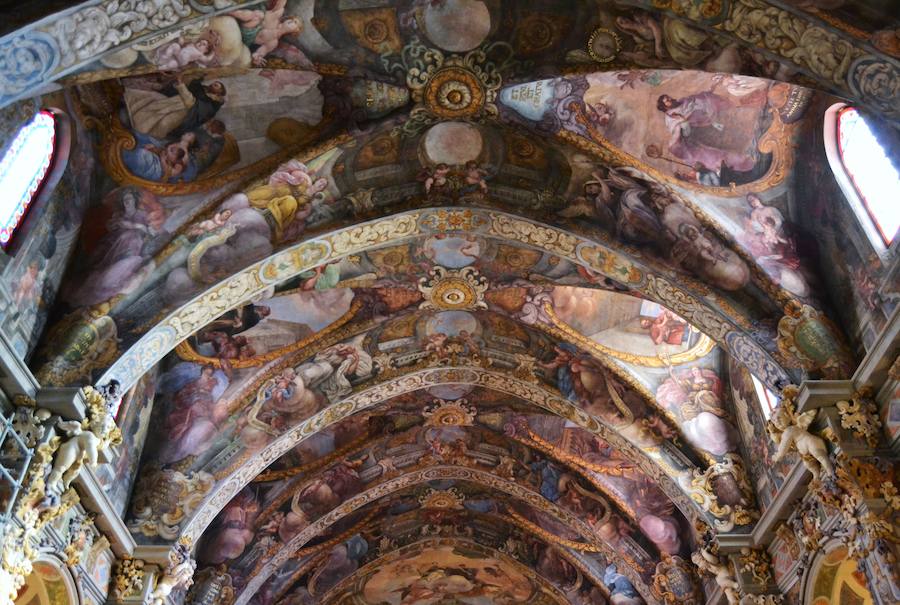 El impresionante techo de la Iglesia de San Nicolás.