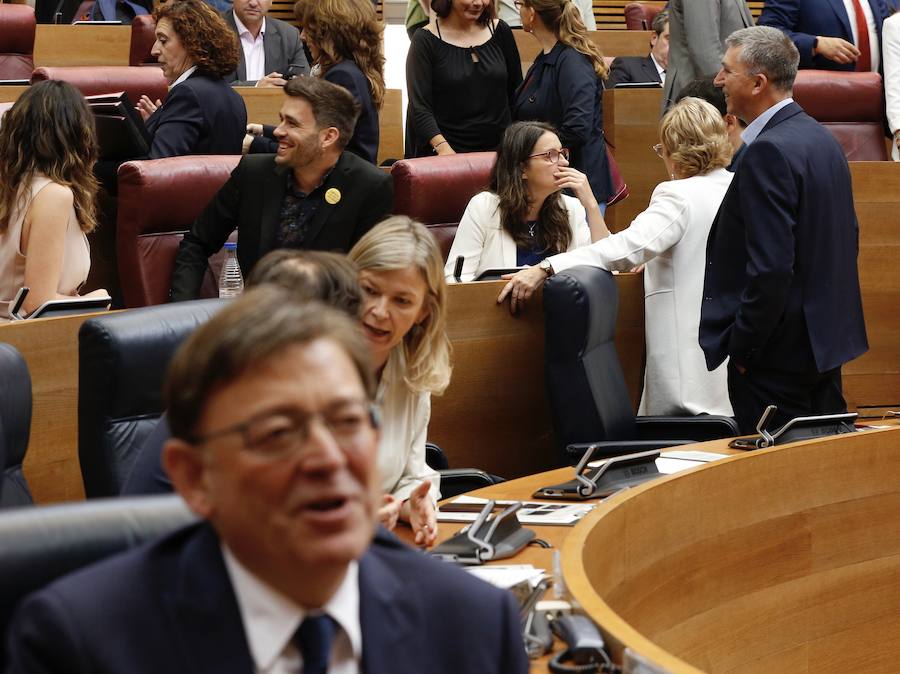 Fotos: Pleno de investidura de Ximo Puig en Les Corts