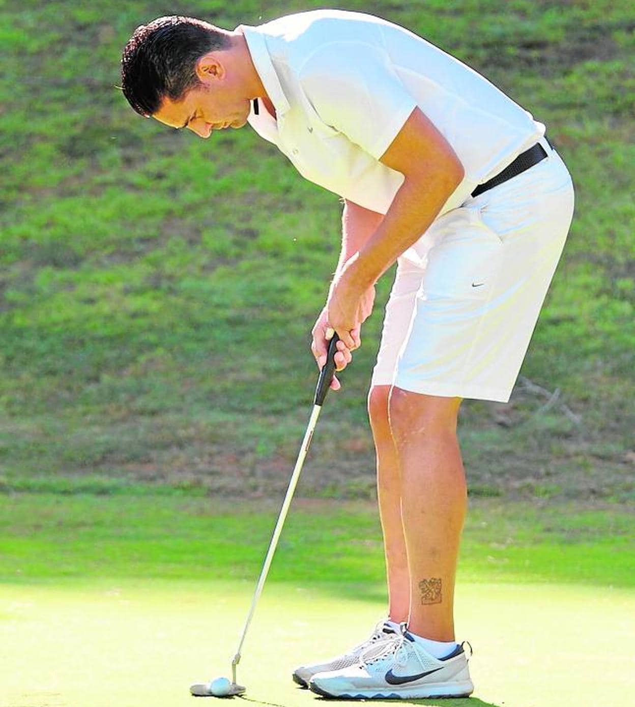 José Luis Maluenda cambió el balón por los palos de golf.