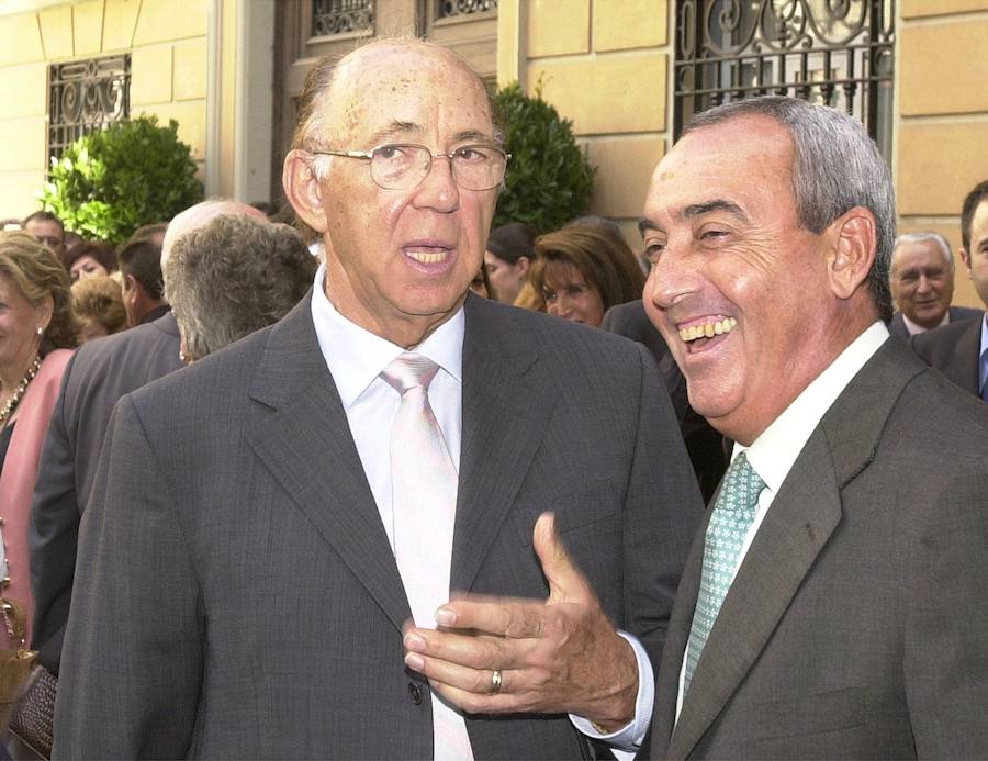 El mediano de los tres hermanos fundadores de la empresa de porcelana decorativa Lladró, José Lladró, ha fallecido a los 91 años.