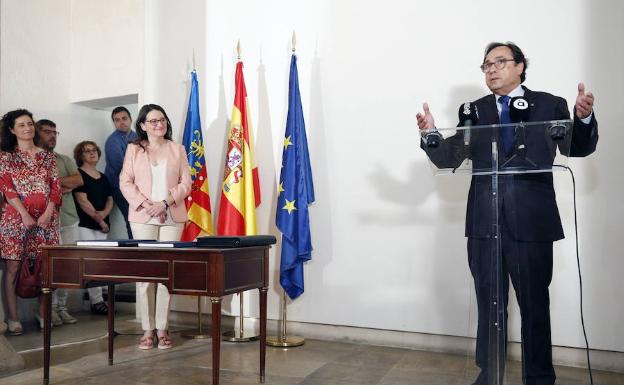 El conseller de Hacienda, Vicent Soler, en su toma de posesión