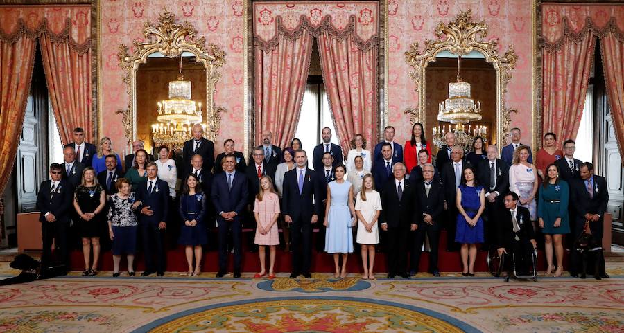 Fotos: Imposición de condecoraciones por el V aniversario del reinado de Felipe VI