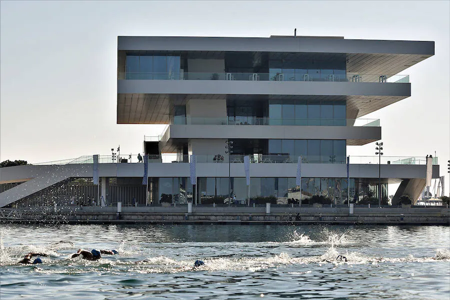 Fotos: La Travesía a Nado del puerto de Valencia celebra su 27.ª edición