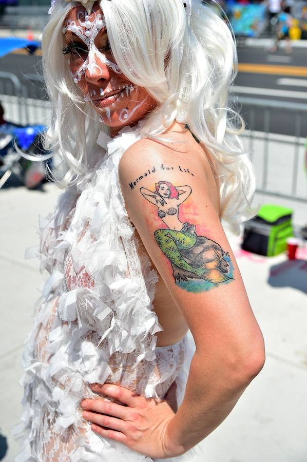 Fotos: Así es el loco desfile de sirenas de Coney Island