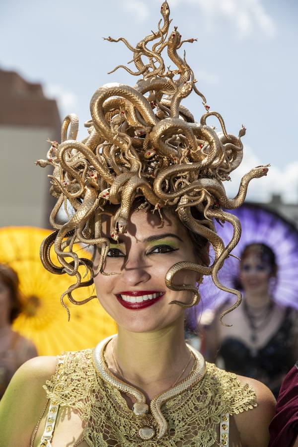 Fotos: Así es el loco desfile de sirenas de Coney Island