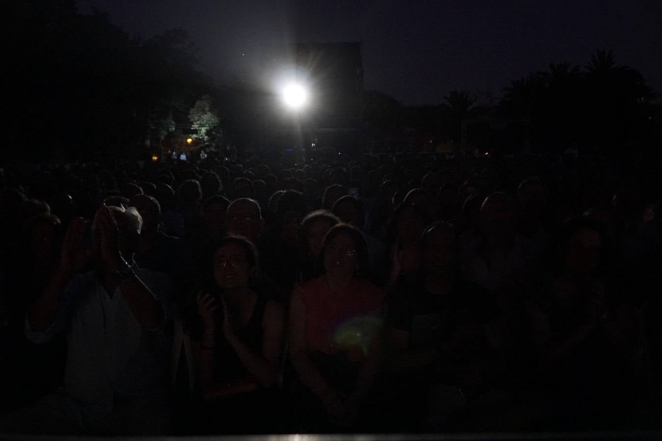 Fotos: Ana Belén encandila Valencia en la Feria de Julio