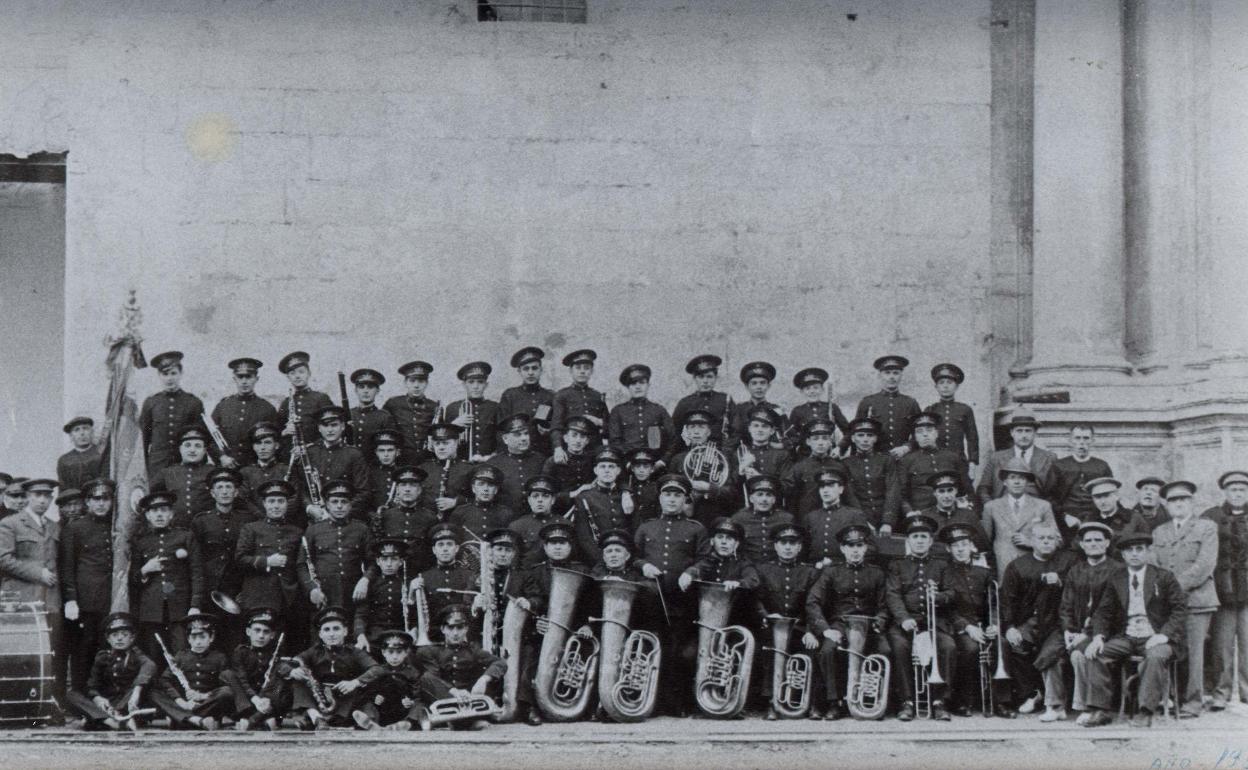 Integrantes de la Sociedad Musical de Alboraya en 1932.