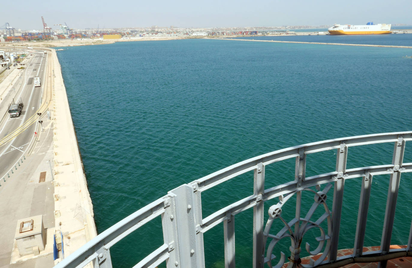 Fotos: El antiguo faro de Valencia, en el olvido