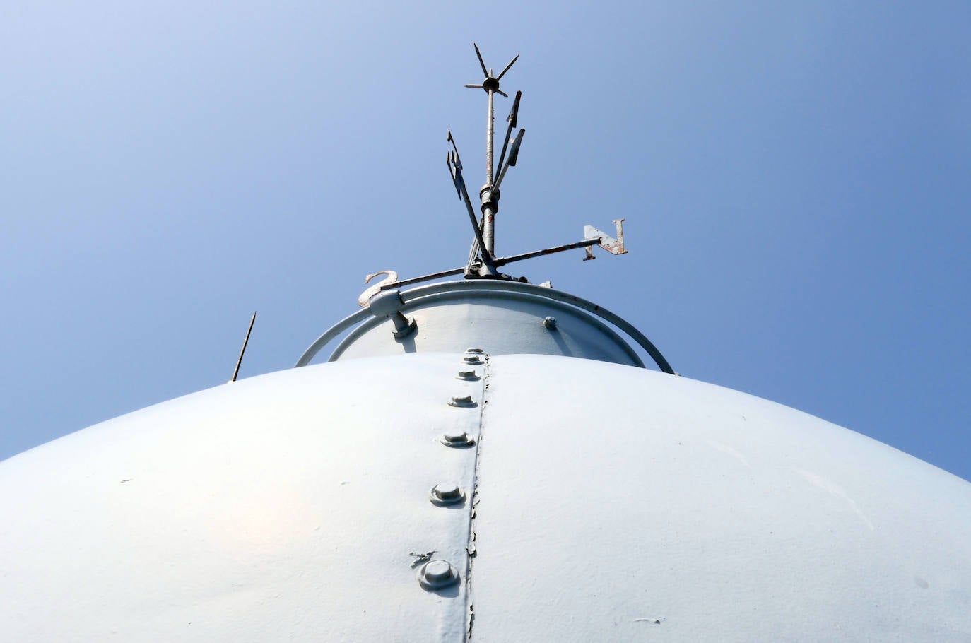 Fotos: El antiguo faro de Valencia, en el olvido