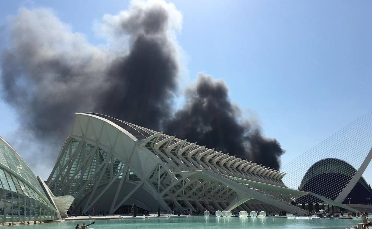 Incendio del Oceanogràfic de Valencia.