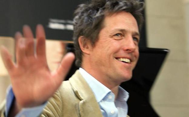 Hugh Grant pierde los papeles en Roma